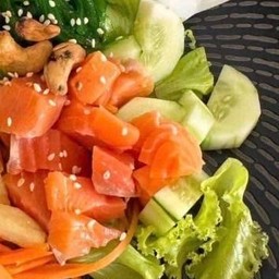 สลัดแซลมอน