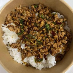 ข้าวหน้ากะเพราหมูสับ