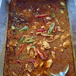 ร้านข้าวแกงสัมฤทธิ์ผล