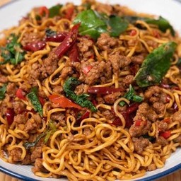 มาม่าผัดกะเพรา