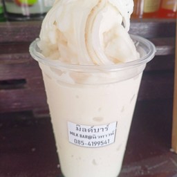 มะพร้าวนมสดปั่น