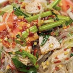 ตำเส้นเล็กหมูยอ