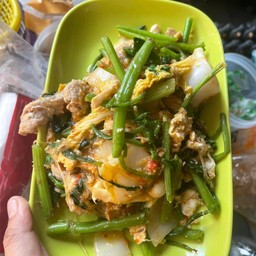 สุกี้แห้ง