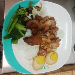 ข้าวขากิ+ไข่พะโล้