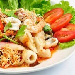 ยำมาม่ารวมทะเล