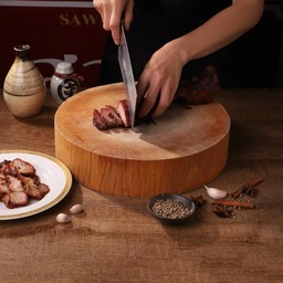 หมูกรอบ(ไม่ทอด) ขีดละ120บาท