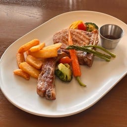Grilled Pork Chop - Juicy, Smoky & Full-Flavored