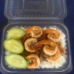 กุ้งกะเทียมราดข้าว