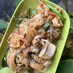 ผัดซีอิ๊วเส้นใหญ่