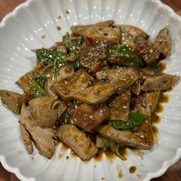 ข้าวกะเพราตับหมู