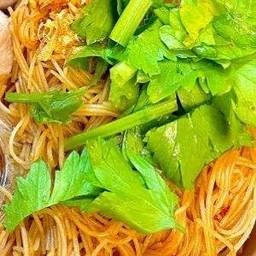 ก๋วยเตี๋ยวแห้งโบราณเส้นหมี่