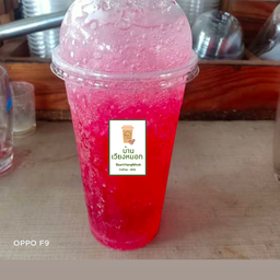 น้ำแดงโซดา