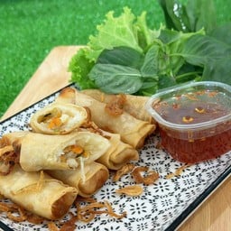 ปอเปี๊ยะผักทอด