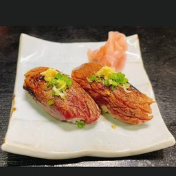 7912.Basashi Aburi Sushi-Horse Meat Sushi