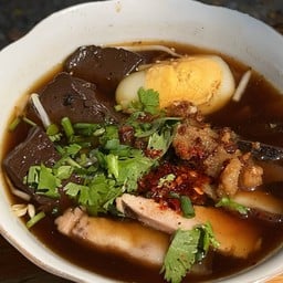 จั๊บแล้ว จั๊บอีก | ก๋วยเตี๋ยวฉ่ำ ก๋วยจั๊บอร่อย!