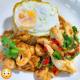 ข้าวกะเพราไก่ [ ธรรมดา ]