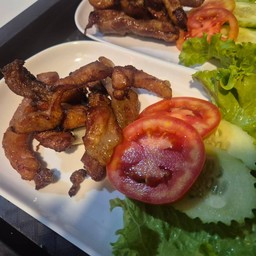 หมูแดดเดียวทอด