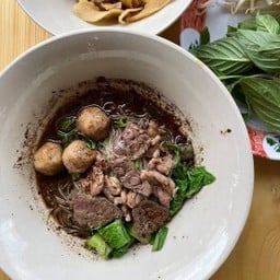 ก๋วยเตี๋ยวเรือ ป.ประทีป สาขาเลี่ยงเมืองนนทบุรี by.คุณยายอ๊อด สาขาเลี่ยงเมืองนนทบุรี