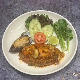 ข้าวผัดทะเลต้มยำ