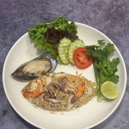 ข้าวผัดทะเล