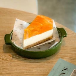 Mayongchid Jelly Cheese Pie