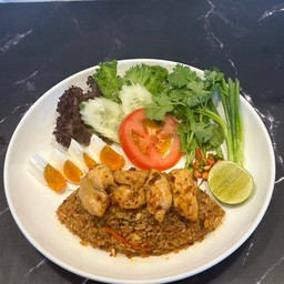 ข้าวผัดพริกเผาไก่