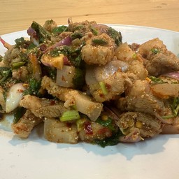 ลาบหมูสามชั้น