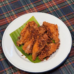 ไก่ทอดพริกมะแขว่น