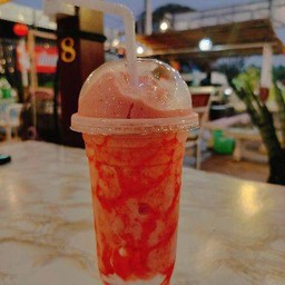 สตอเบอรี่นมสดปั่น