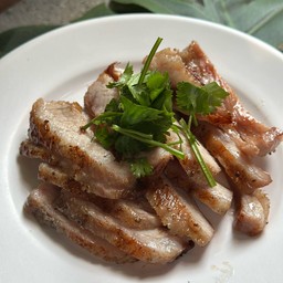 คอหมูย่างจิ้มแจ่ว