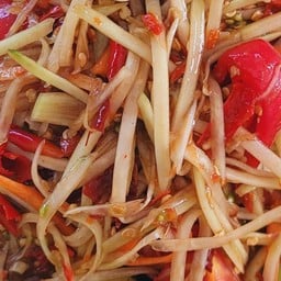 ร้านส้มตำกะเพราซ่า(แม่ปูนา) แม่คือ ดอยสะเก็ด