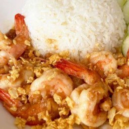 ข้าวกุ้งทอดกระเทียมพริกไทย