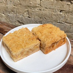 แอปเปิ้ลครัมเบิ้ล (Apple Crumble) 1 ชิ้น