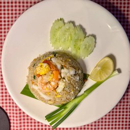 ข้าวผัดทะเล