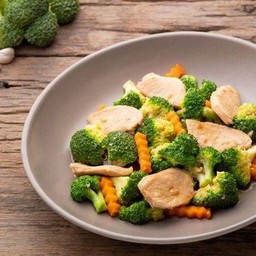 ผัดบล็อคโคลี่ไก่