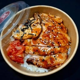 KIN DON ข้าวหน้าปลาแซลมอน ด้งบุริ Japanese Food