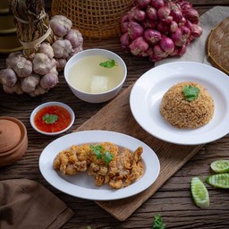 ข้าวมันไก่ทอด พิเศษ