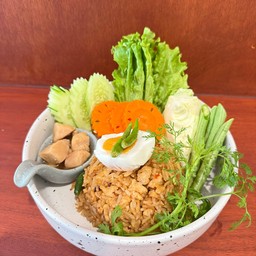L6 ข้าวผัดน้ำพริกลงเรือไก่หวาน