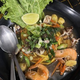 ราดหน้าหมี่กรอบทะเล