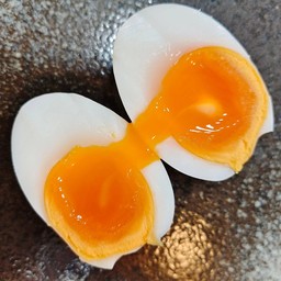 ไข่มะตูมเต็มใบ (ไข่เป็ด)