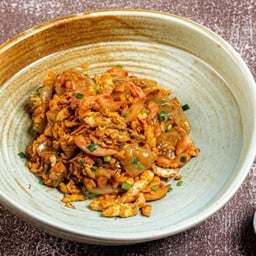 ก๋วยเตี๋ยวคั่วไก่หอมกระทะ