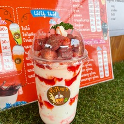 สตอเบอรี่นมสดฟริซดรายปั่น