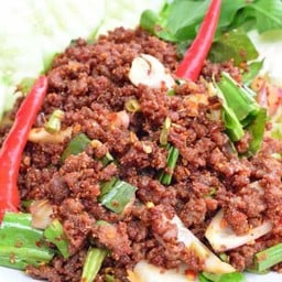 ลาบเนื้อ