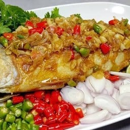 ร้านอาหารตามสั่ง ยายลิ้ม
