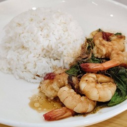 ข้าวกะเพรากุ้ง