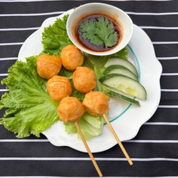 ลูกชิ้นกุ้ง ไม้ละ