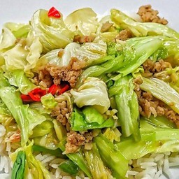 ข้าว + ผัดกะหล่ำหมูสับ