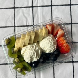 Greek yogurt ชุดสุดคุ้ม C (เลือกผลไม้ได้) ปริมาณ 64-70 กรัม