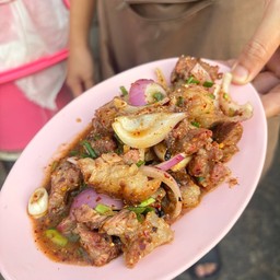น้ำตกเนื้อ