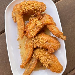 ปีกไก่ทอดน้ำปลา